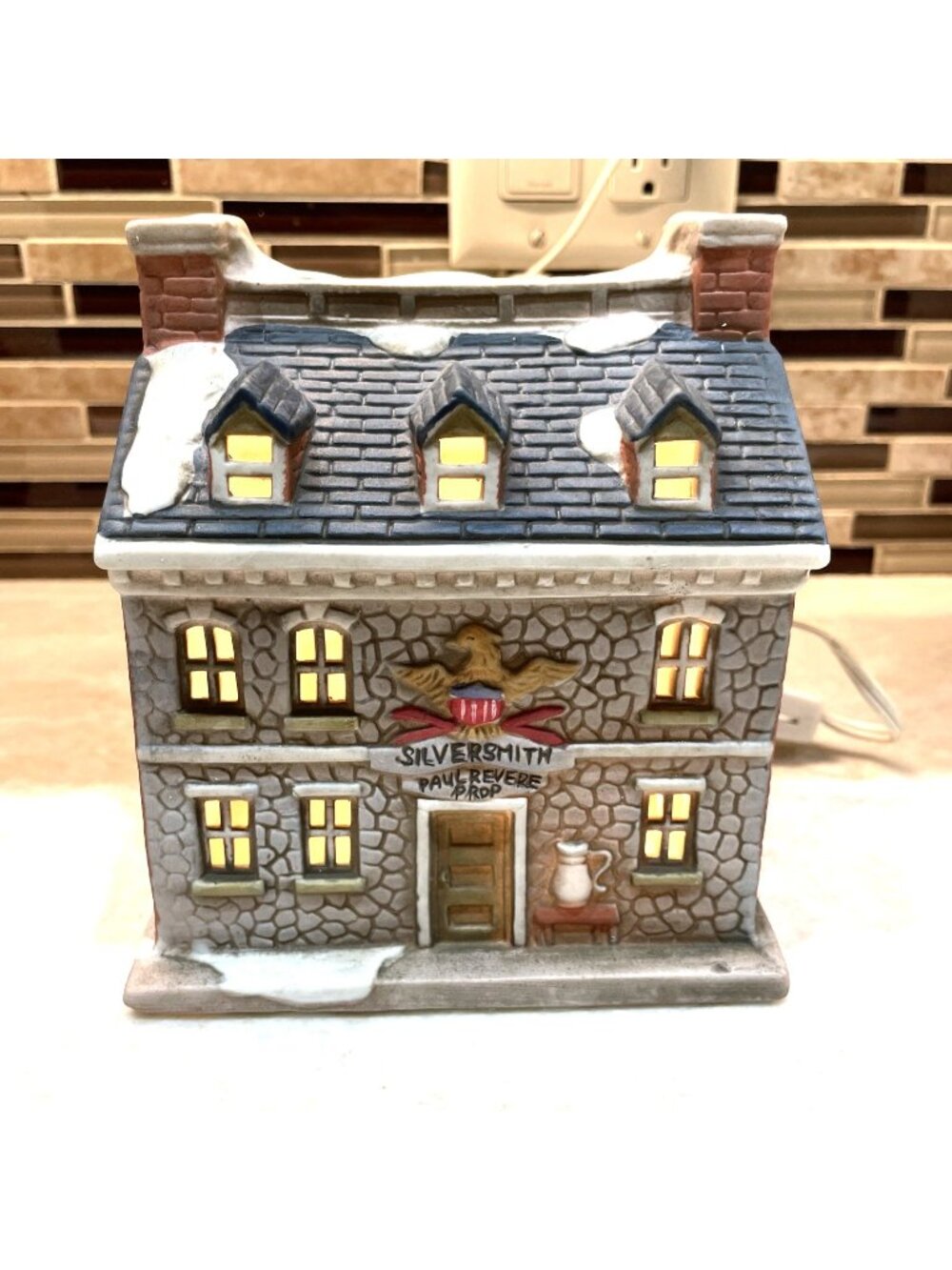 VTG Christmas Village Blacksmith Lighted Building Paul Revere Colonial Patiotic